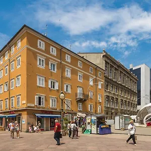  Apartman Juna
